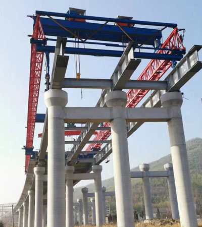 架橋機縱向空載前移就位的過(guò)程