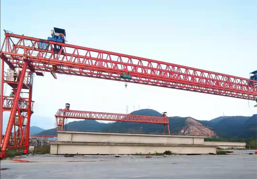 路橋門(mén)式起重機安裝方案_門(mén)式起重機廠(chǎng)家